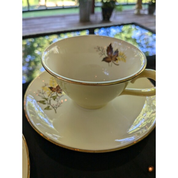 Taylor Smith & T Leaf O'Gold Vtg Footed Cup & Saucer set of 2 Yellow MapleLeaf - Picture 15 of 15